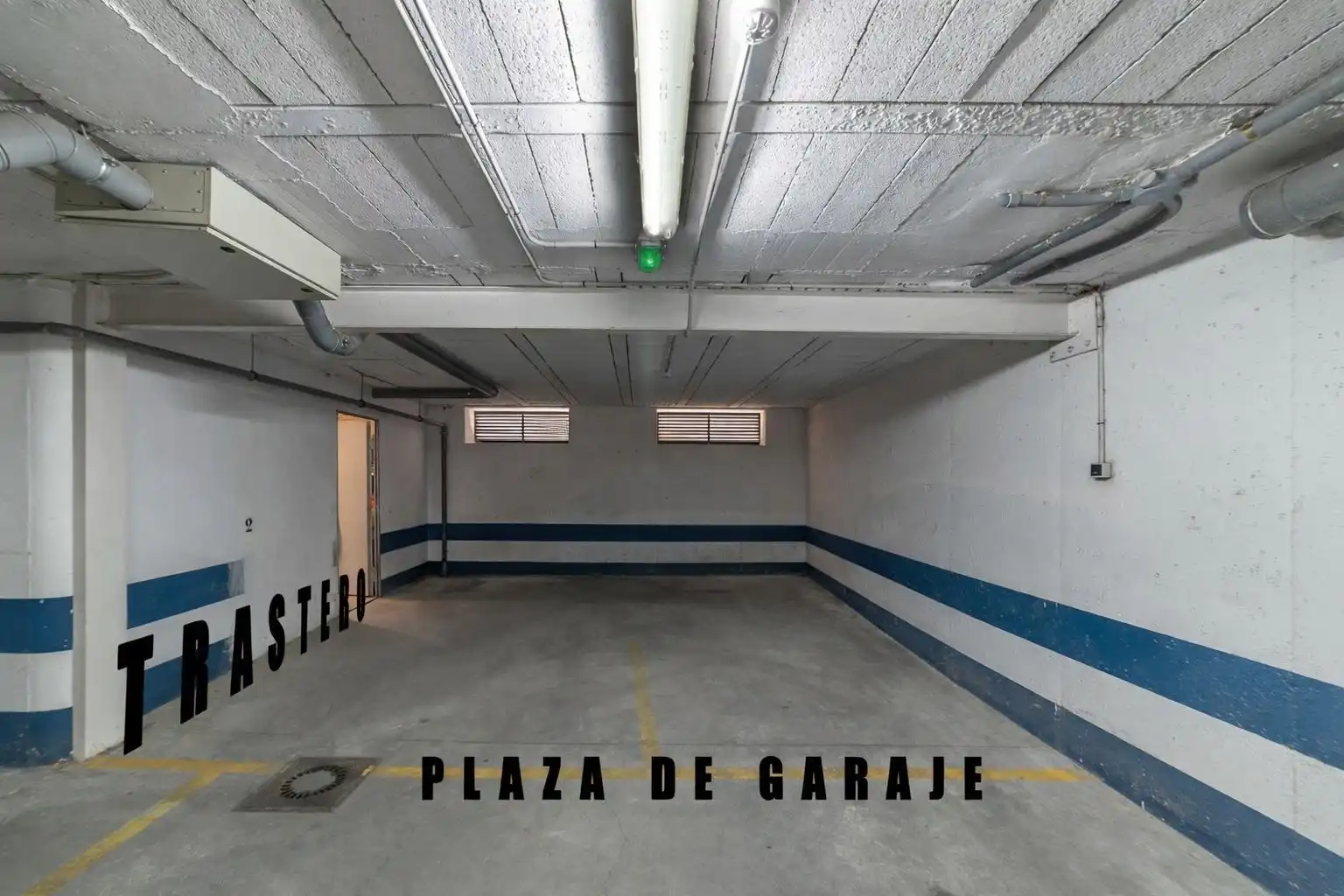 Aparcament de Dúplex en venda en Sanlúcar de Barrameda amb Aire condicionat, Terrassa i Traster