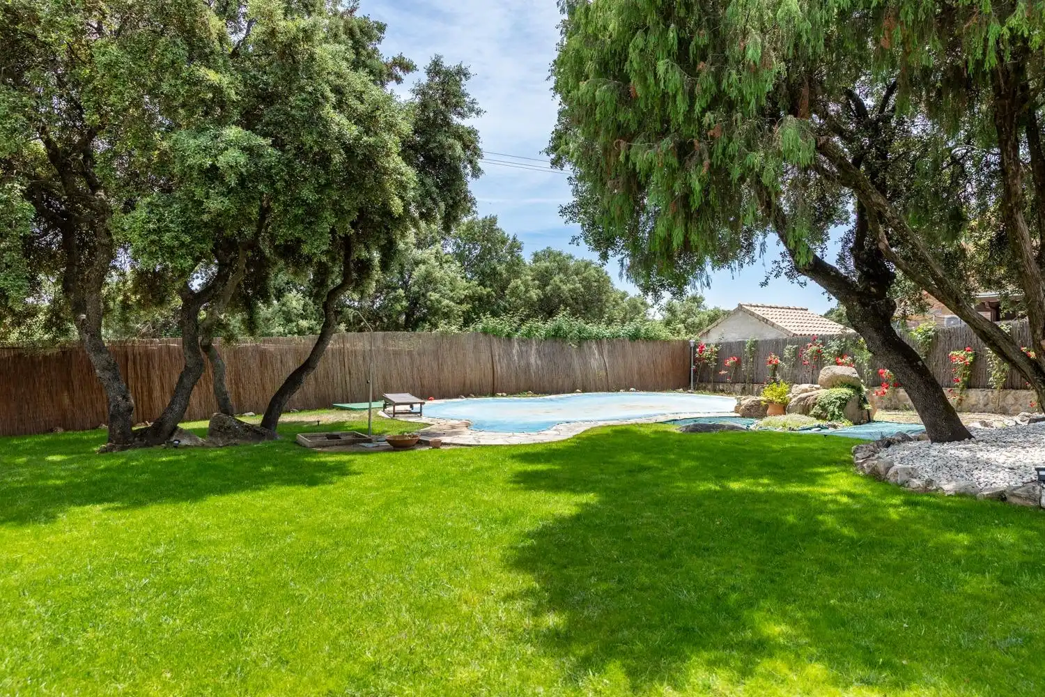 Piscina de Casa o xalet en venda en Valdemorillo amb Piscina comunitària