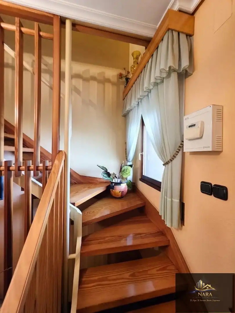 Houses for sale in Torrelavega   with Heating, Private garden and Parquet flooring
