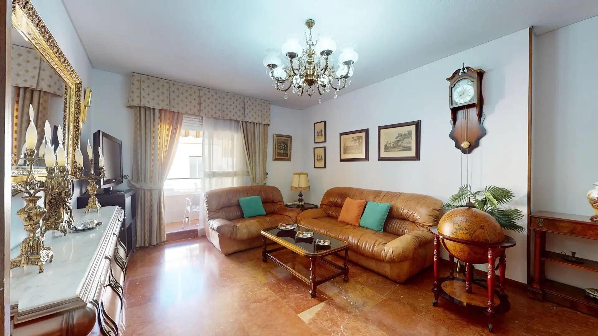 Piso con ascensor en venta en Poniente-Sur, imagen 2
