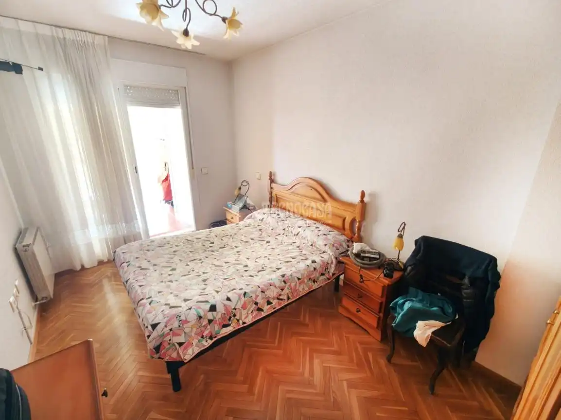 Schlafzimmer von Wohnung zum Verkauf in Madrid mit Klimaanlage, Heizung und Terrasse