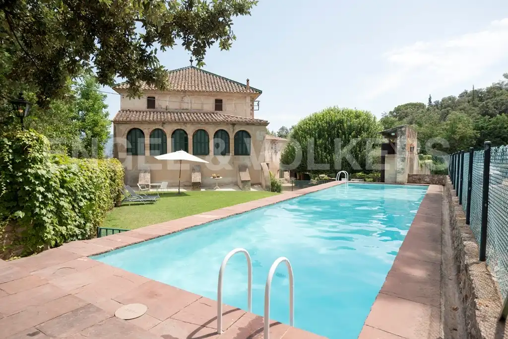 Casa con terrazza in vendita a Bigues i Riells del Fai