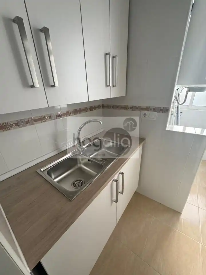 Wohnung zur Miete in Juan XXIII - Rochelambert