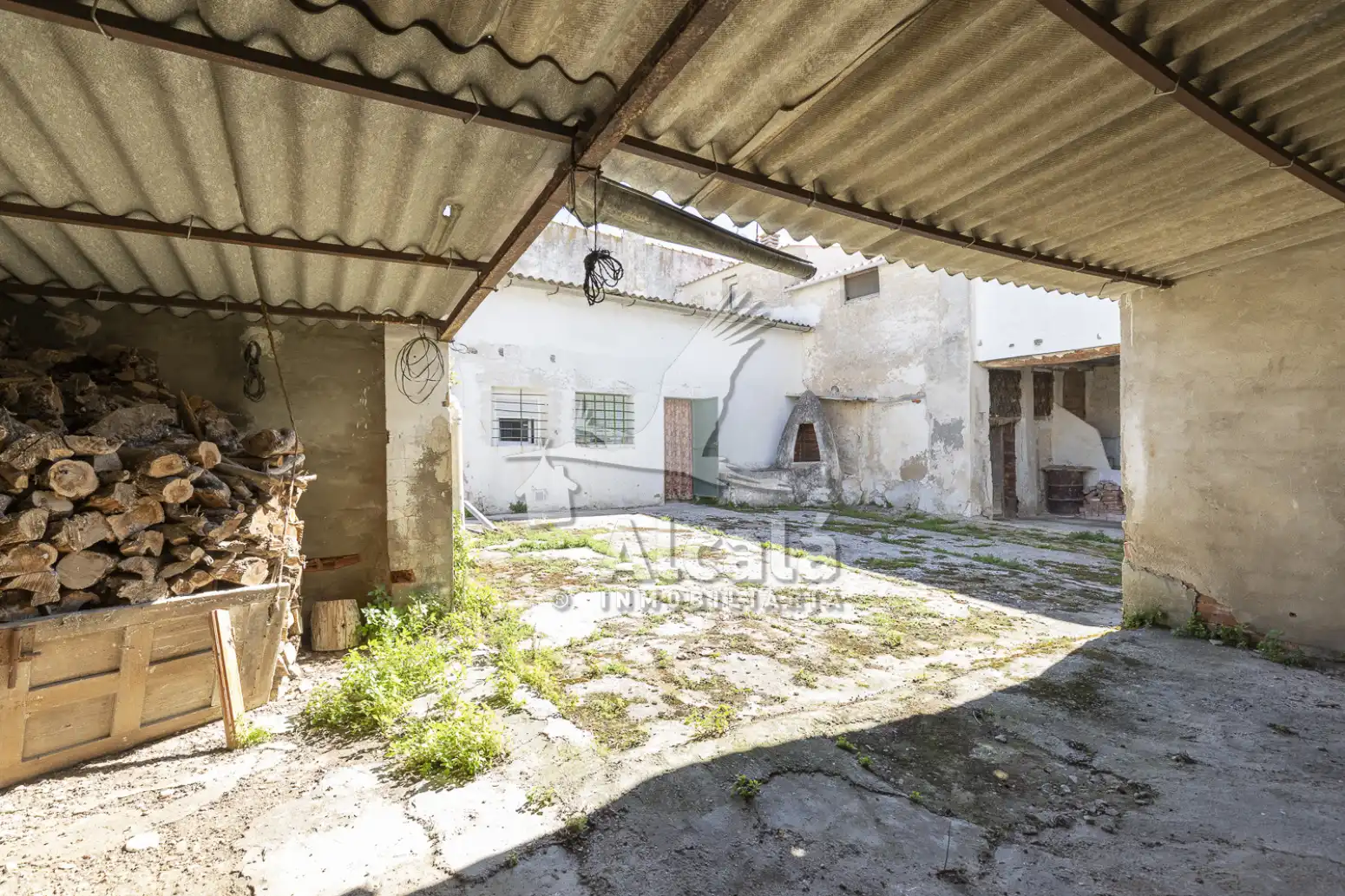 Vista exterior de Casa o xalet en venda en Driebes amb Calefacció, Traster i Balcó