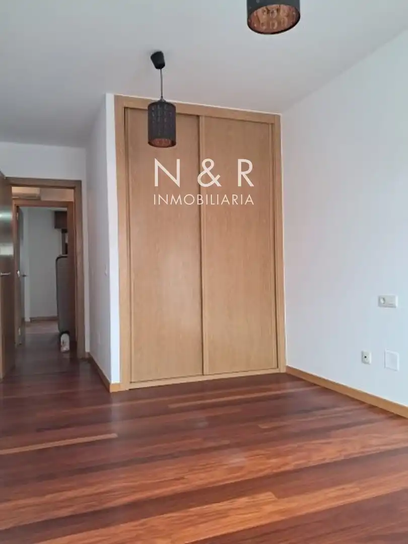 Dormitori de Àtic en venda en Ames amb Aire condicionat, Calefacció i Terrassa