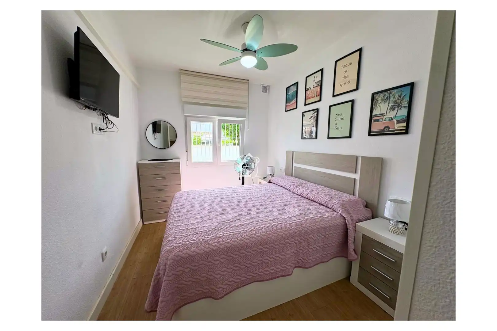 Habitación de Planta baja en venta en Torrevieja con Aire acondicionado, Jardín privado y Terraza
