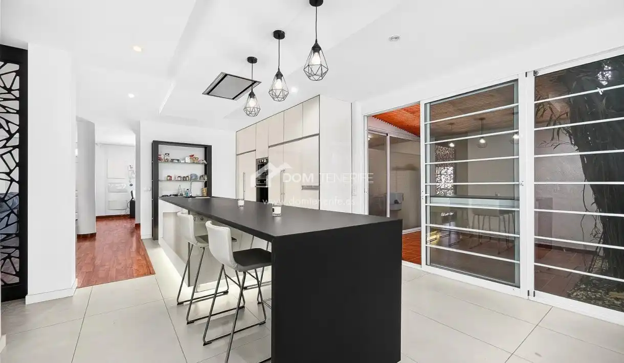 Cocina de Casa o chalet en venta en Arona con Terraza, Piscina y Amueblado