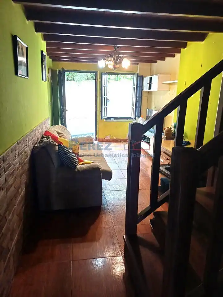 Casa adosada en venta en Mugardos
