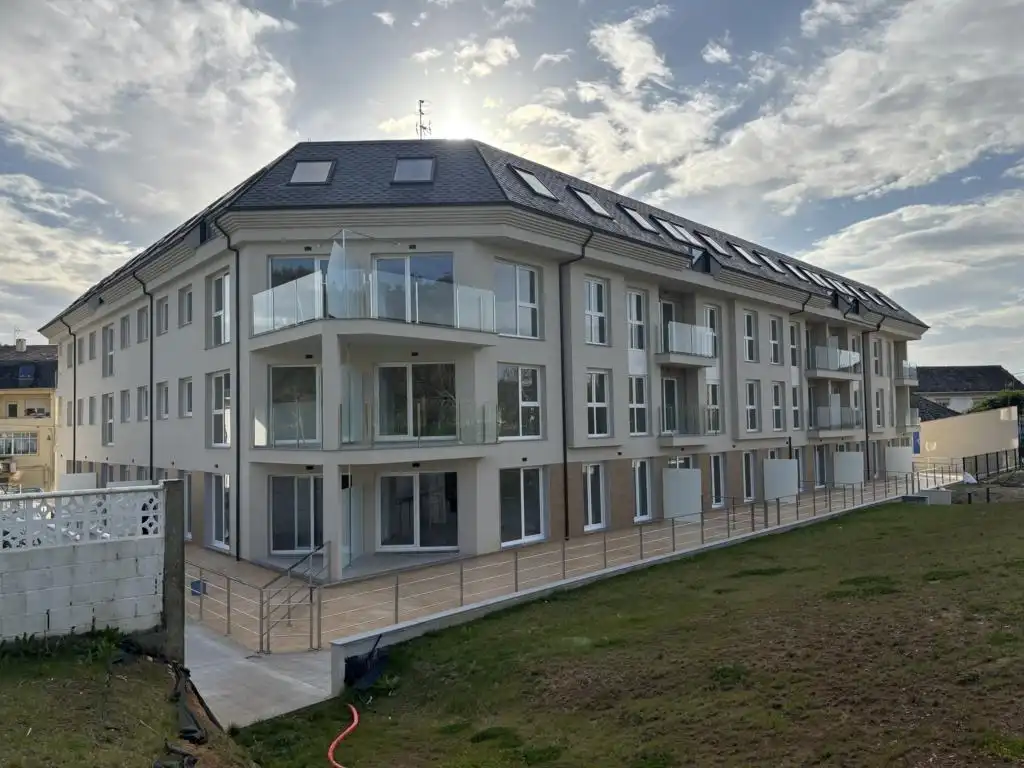 Außenansicht von Dachboden zur Miete in Ortigueira mit Privatgarten, Abstellraum und Möbliert