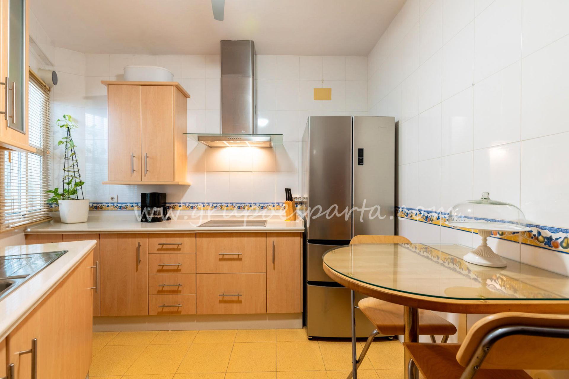 Cuina de Dúplex en venda en Umbrete amb Aire condicionat, Moblat i Forn