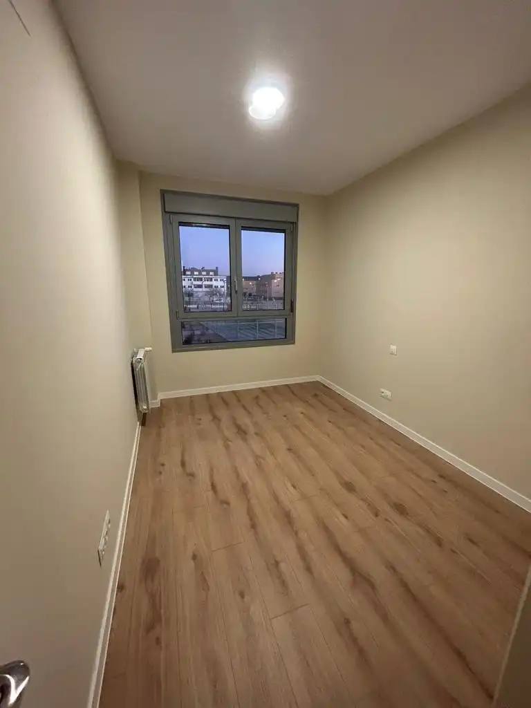 Habitación de Piso en venta en Villalbilla con Calefacción, Terraza y Trastero