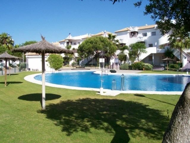 Exterior view of Attic to rent in Chiclana de la Frontera  with Parquet flooring, Terrace and Balcony