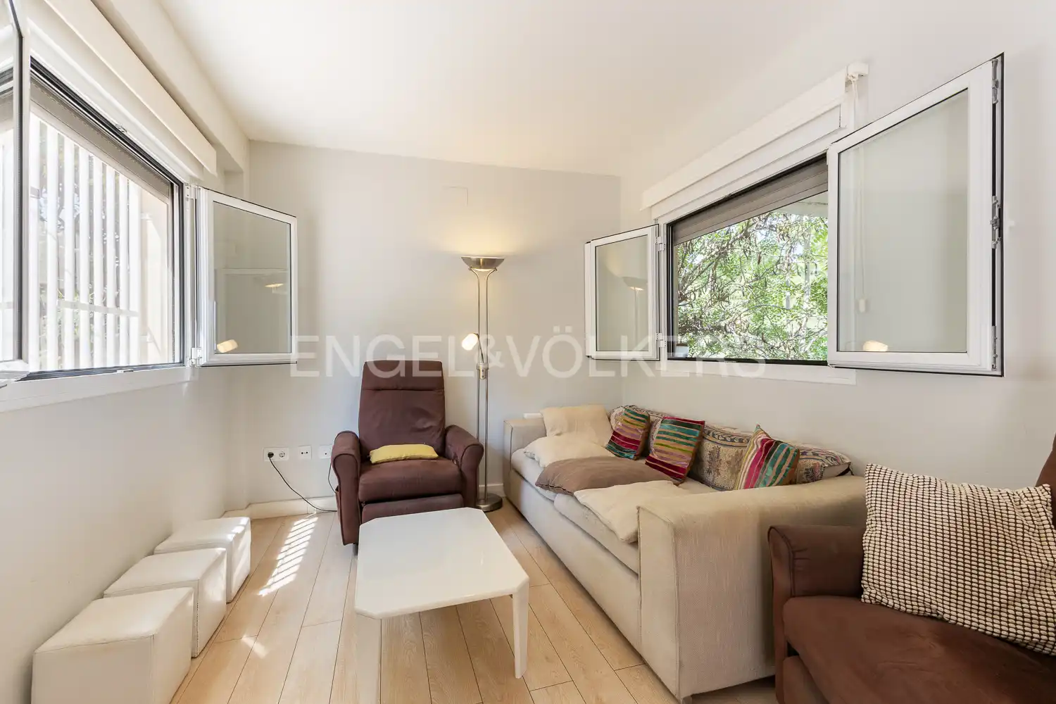 Sala de estar de Casa o chalet en venta en Alzira con Calefacción, Jardín privado y Parquet