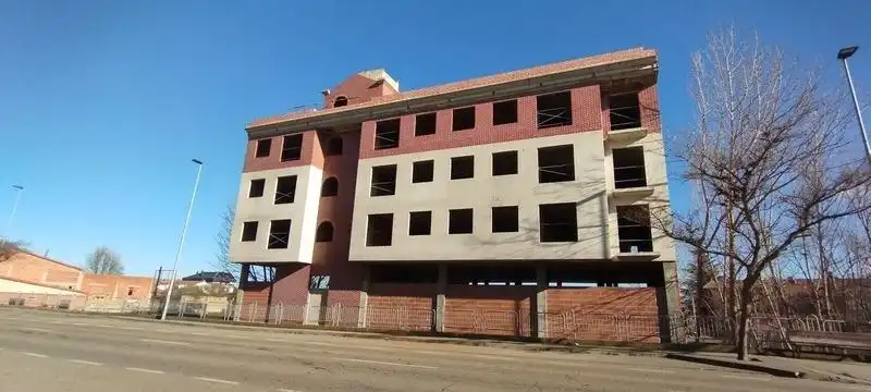 Vista exterior de Edificio en venta en Benavides