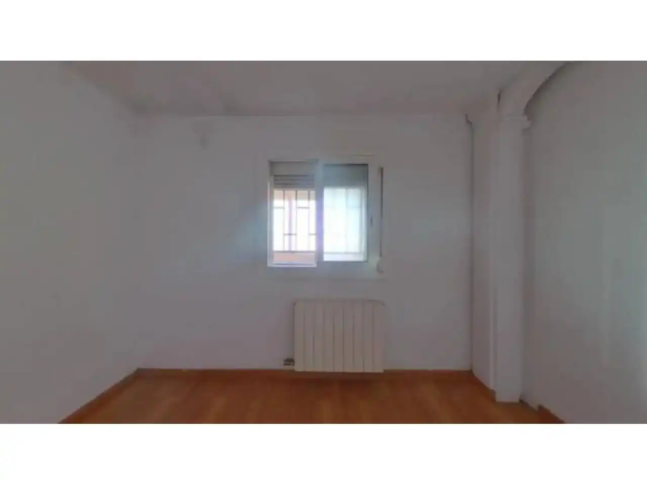 Bedroom of Duplexes for sale in Santa Coloma de Gramenet