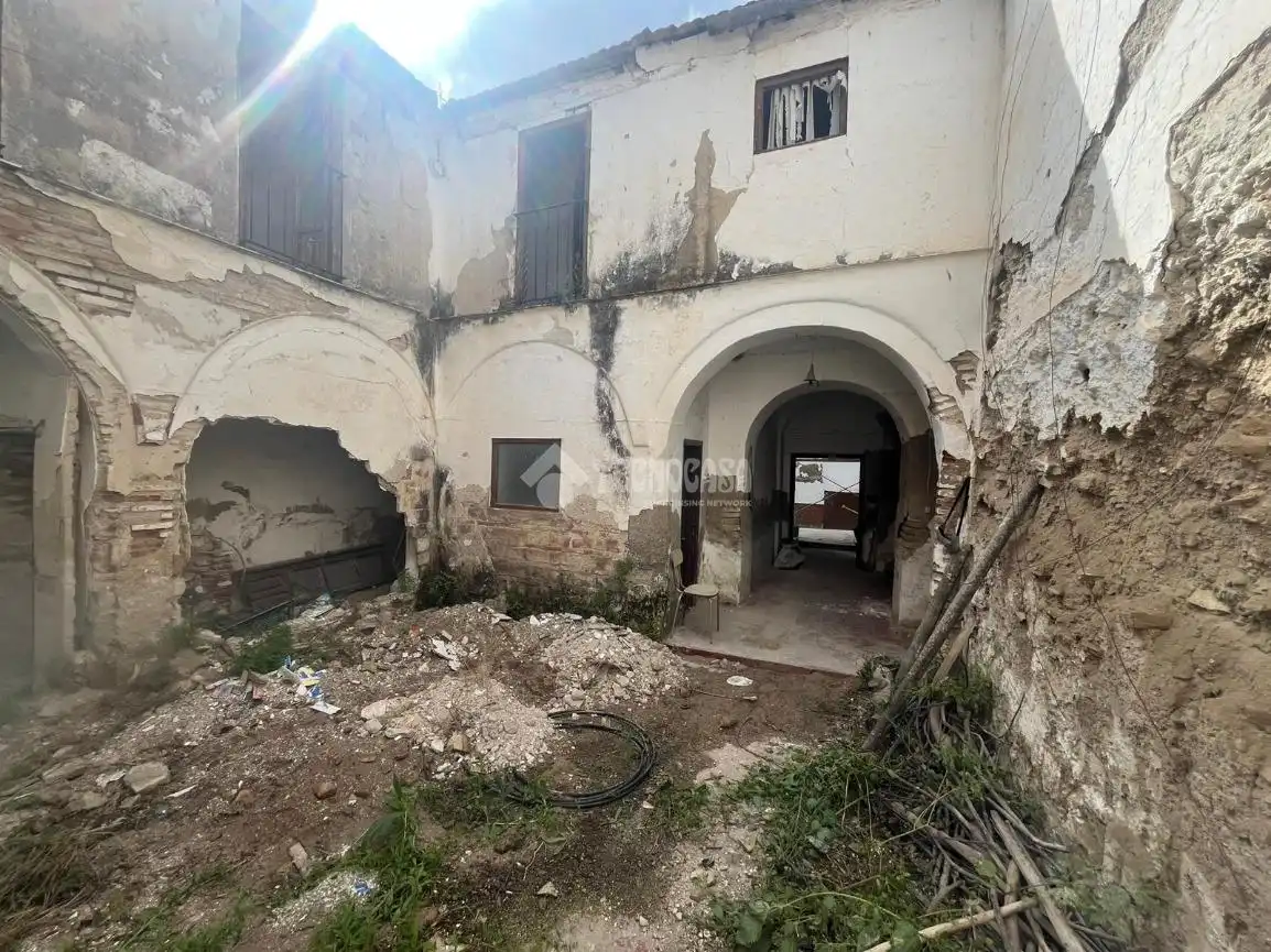 Casa adosada en venda en Écija