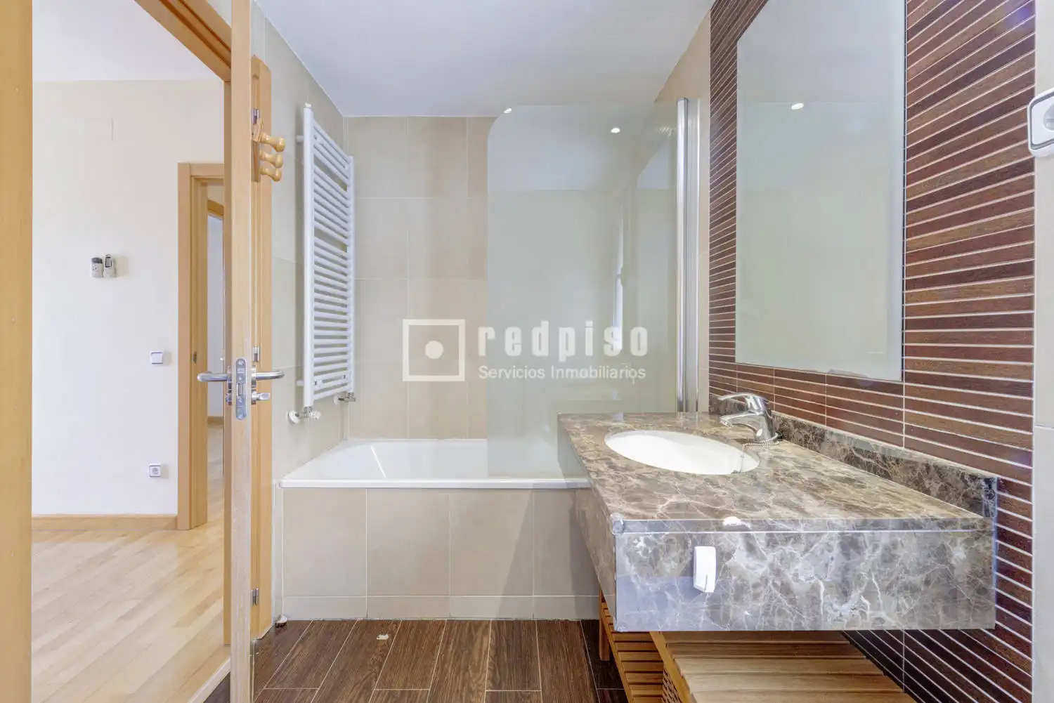 Bathroom of Duplexes for sale in Pozuelo de Alarcón  with Air Conditioner, Heating and Private garden
