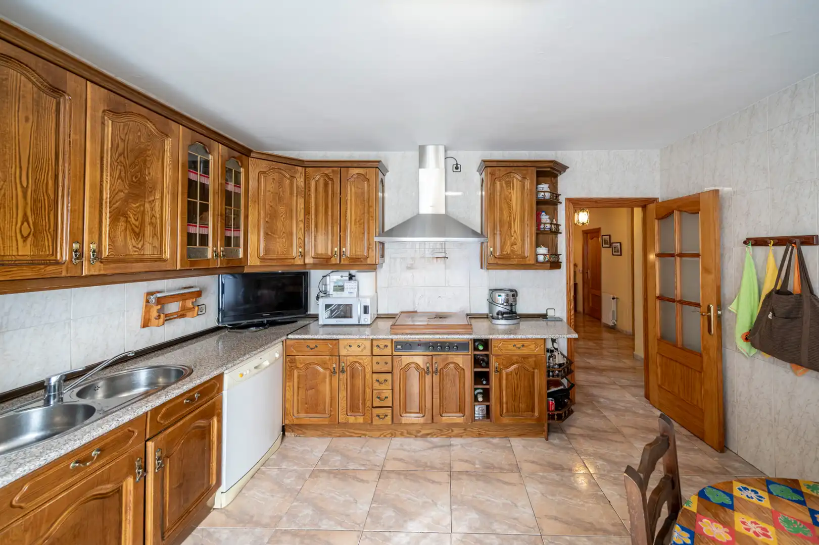 Kitchen of Detached homes for sale in Chinchón  with Air Conditioner, Heating and Private garden