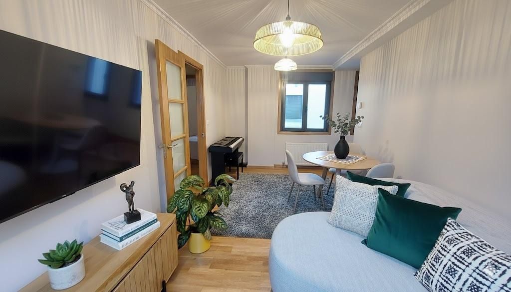 Wohnzimmer von Dachboden zum Verkauf in Vigo  mit Heizung, Parkett und Terrasse