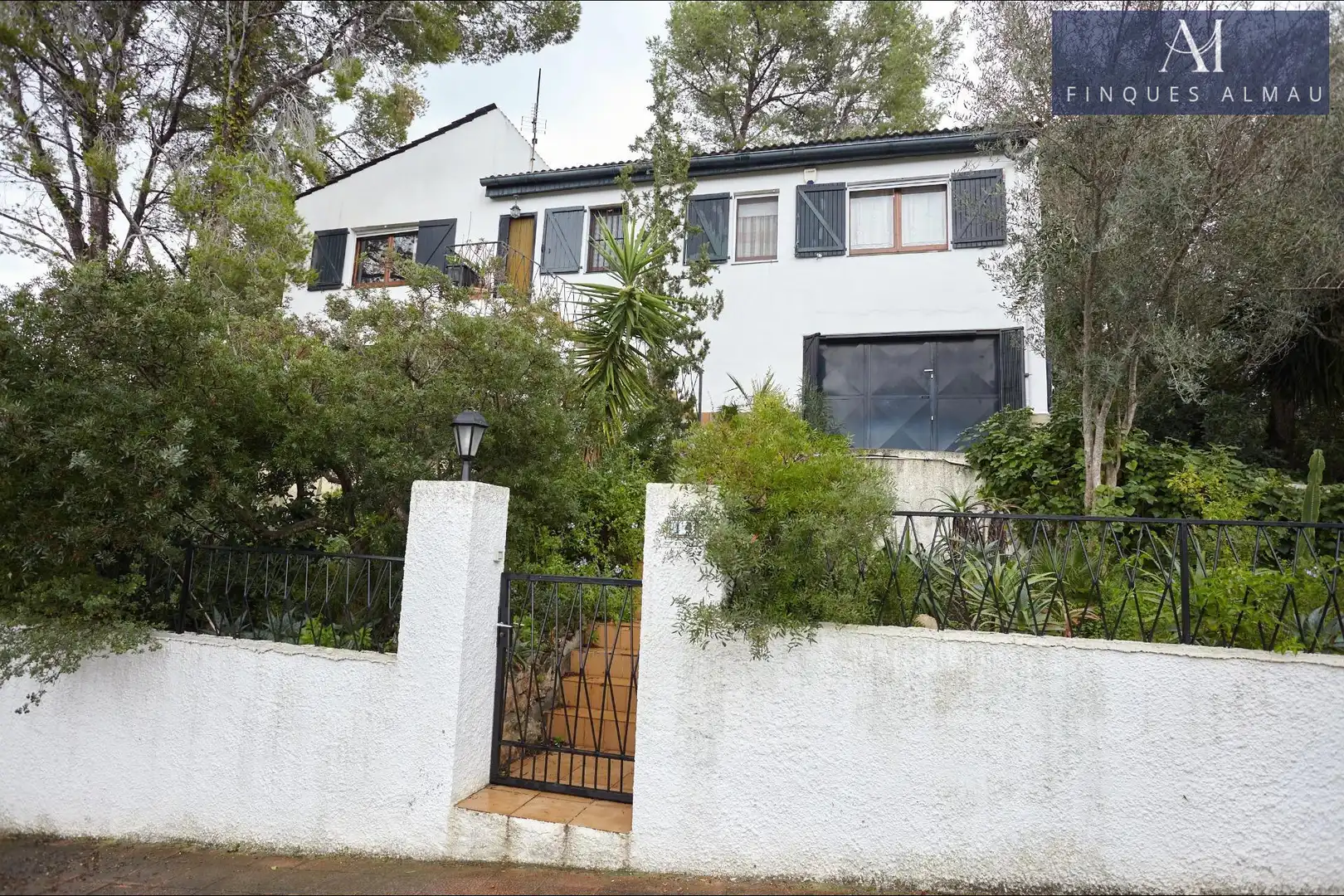 Vista exterior de Casa o chalet en venta en Sant Pere de Ribes con Calefacción, Jardín privado y Trastero