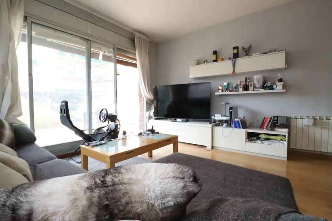 Sala d'estar de Pis en venda en Canovelles amb Aire condicionat, Calefacció i Jardí privat