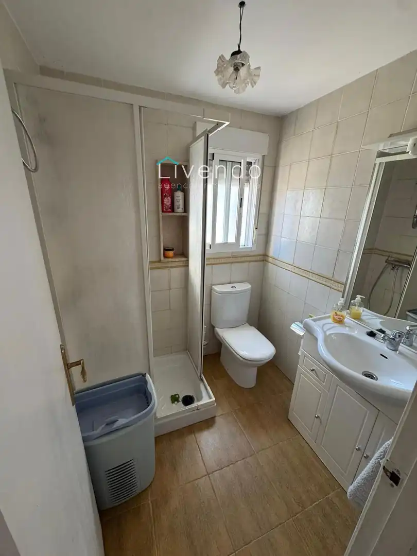 Bany de Casa o xalet en venda en Chiclana de la Frontera amb Jardí privat, Piscina i Piscina comunitària