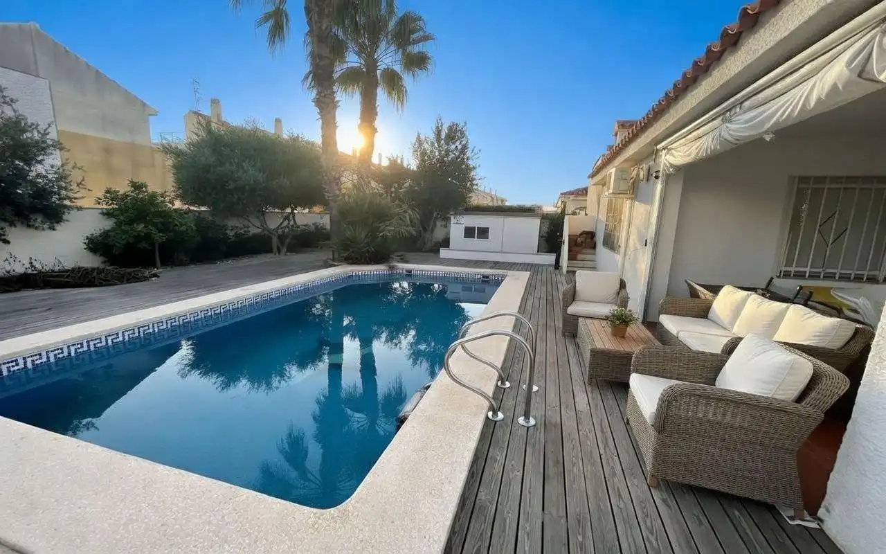 Piscina de Casa o chalet en venta en Vinaròs con Jardín privado, Terraza y Piscina