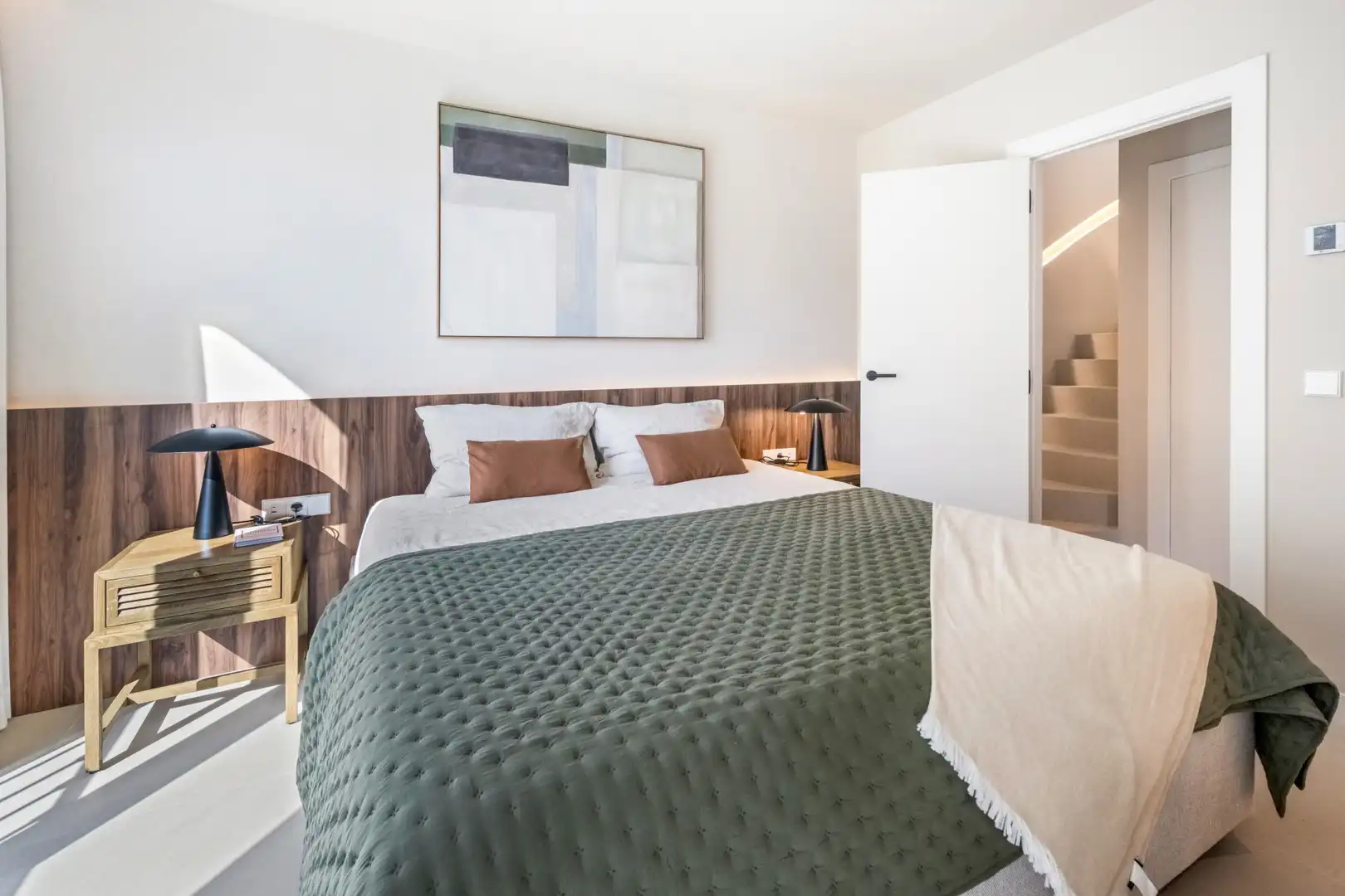 Bedroom of Apartments for sale in Benahavís  with Air Conditioner, Terrace and Swimming Pool