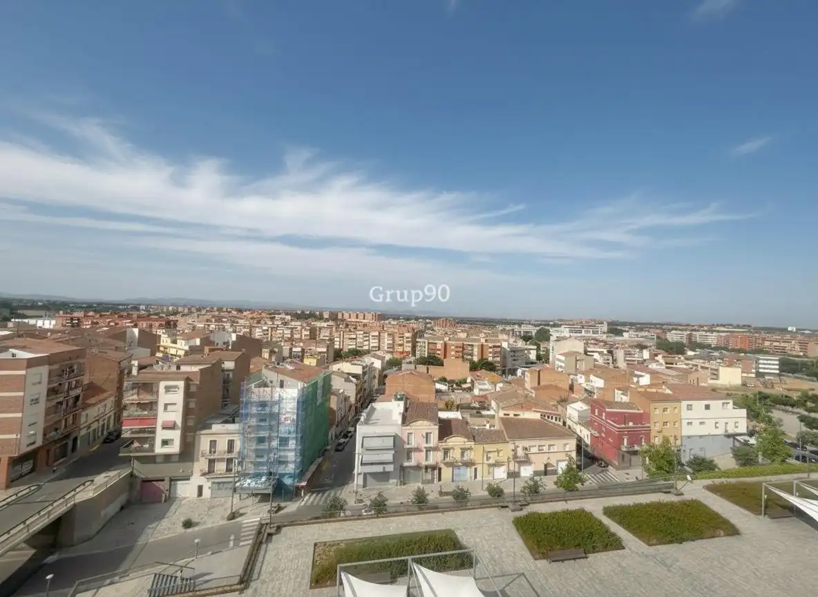 Vista exterior de Àtic en venda en Lleida amb Parquet, Terrassa i Traster