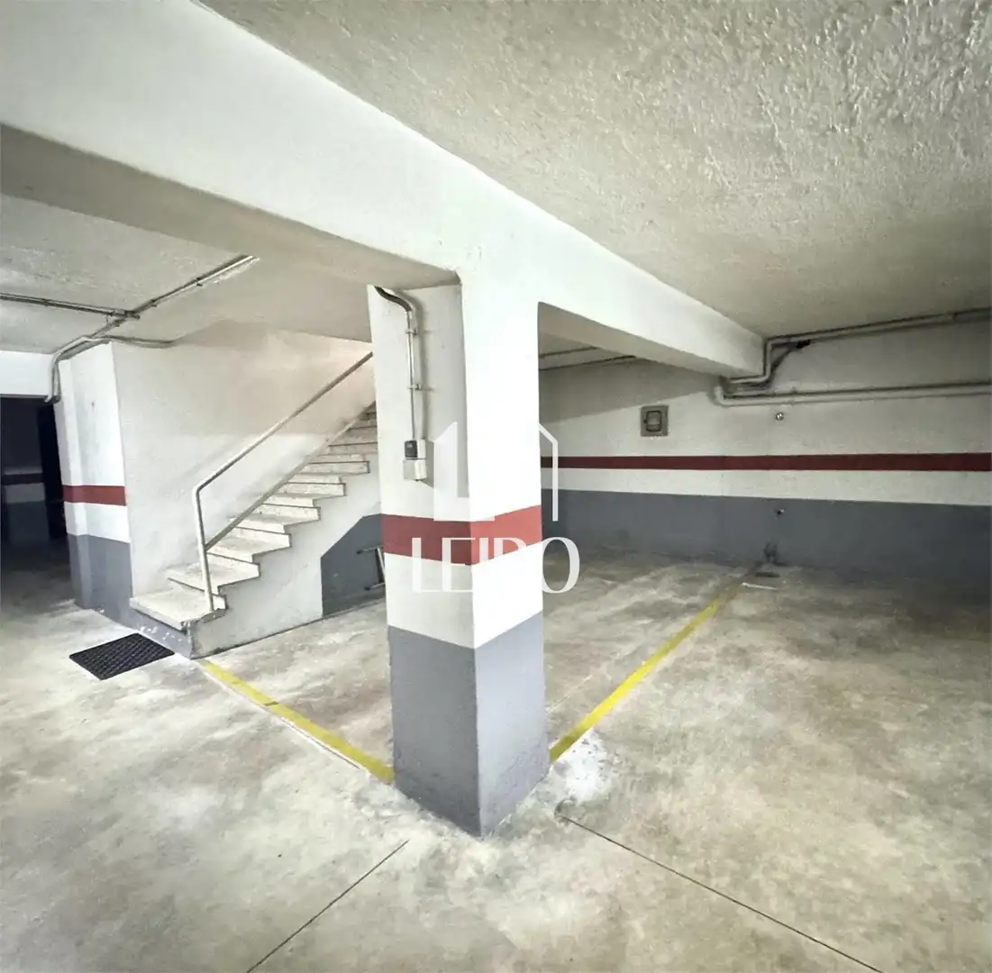 Parking de Apartamento en venta en Vilagarcía de Arousa con Calefacción, Terraza y Trastero