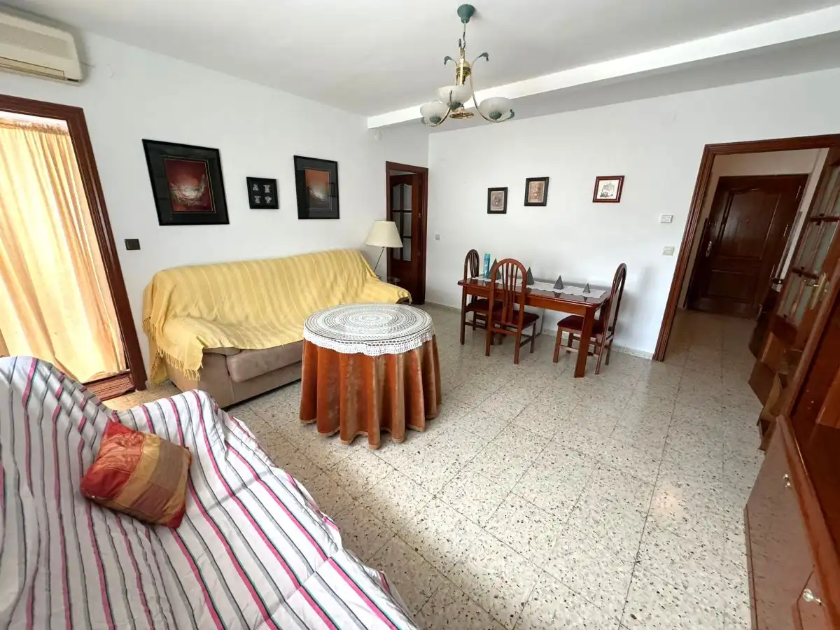Sala d'estar de Casa o xalet en venda en Almuradiel amb Aire condicionat, Calefacció i Terrassa