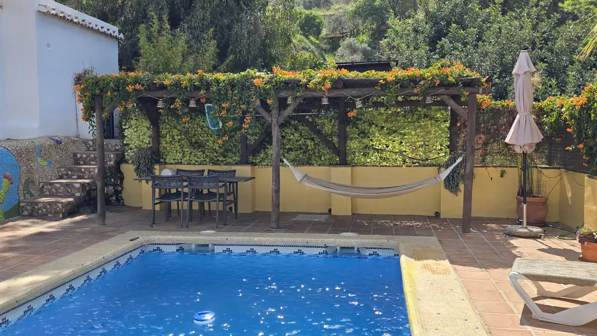 Casa rústica amb jardí en venda a Cómpeta, imagen 4
