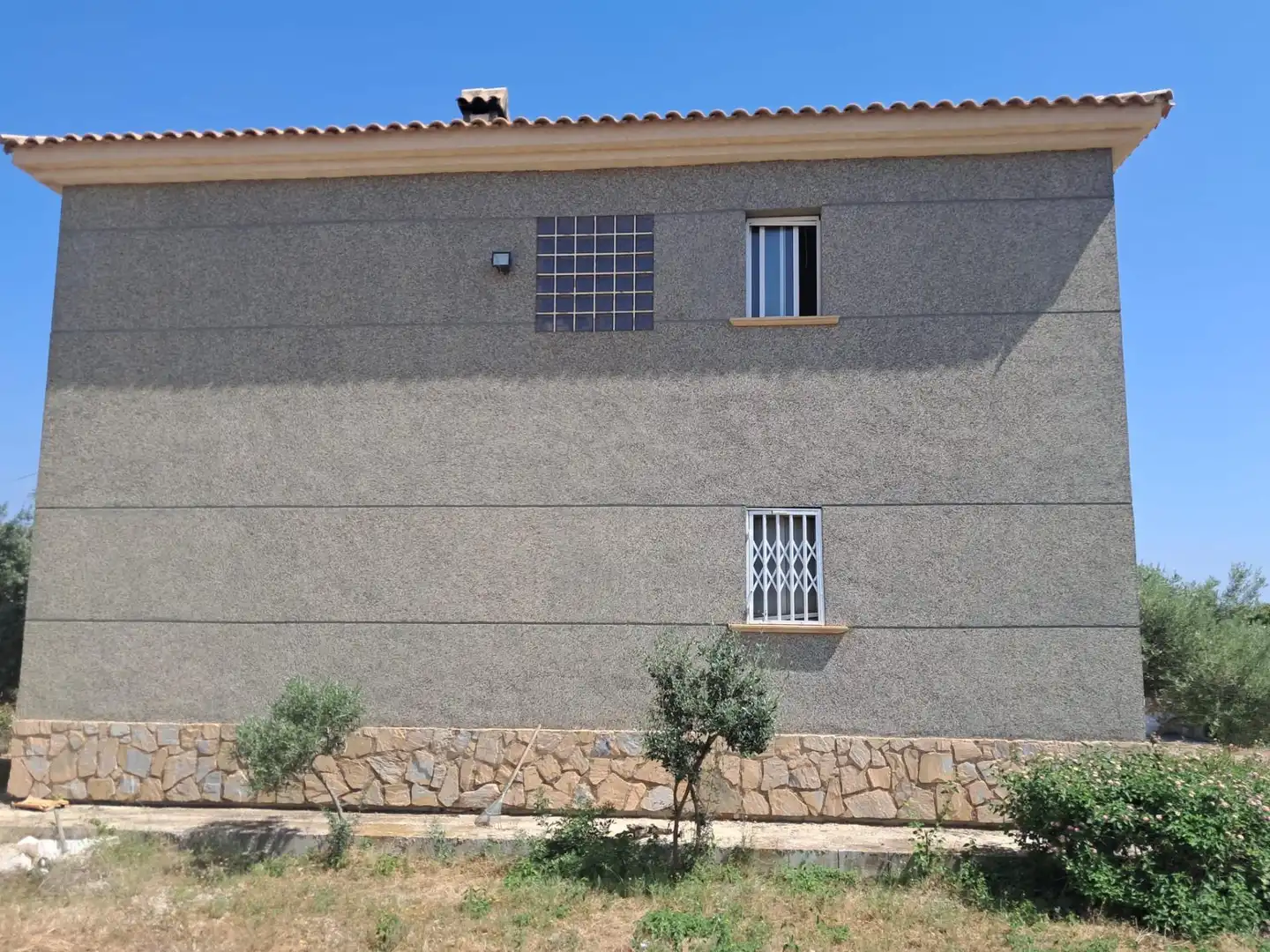 Vista exterior de Casa o xalet en venda en Alicante / Alacant amb Terrassa, Piscina i Balcó