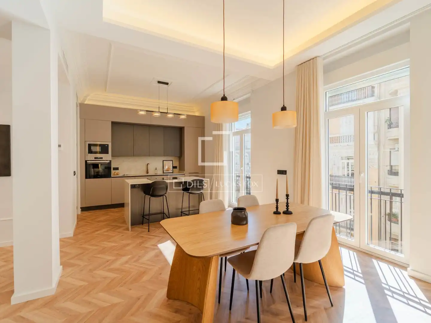 Dining room of Flat for sale in L'Eixample