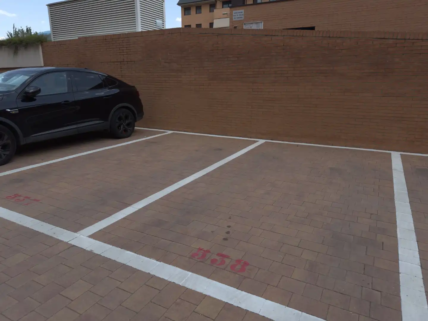 Parking of Garage for sale in Pinto