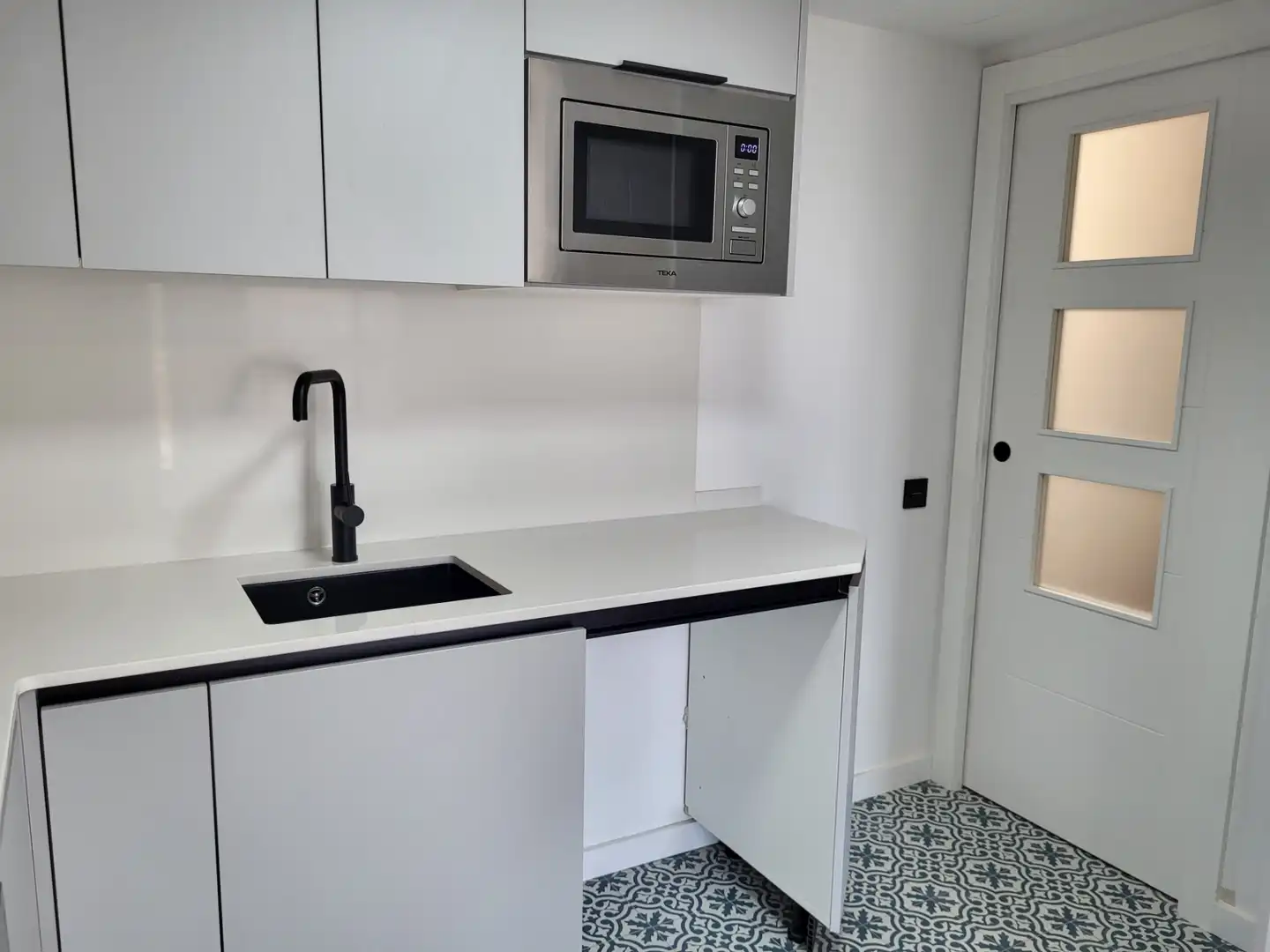 Wohnung zum Verkauf in Carrer Verge de Montserrat, Catalunya - Fontetes