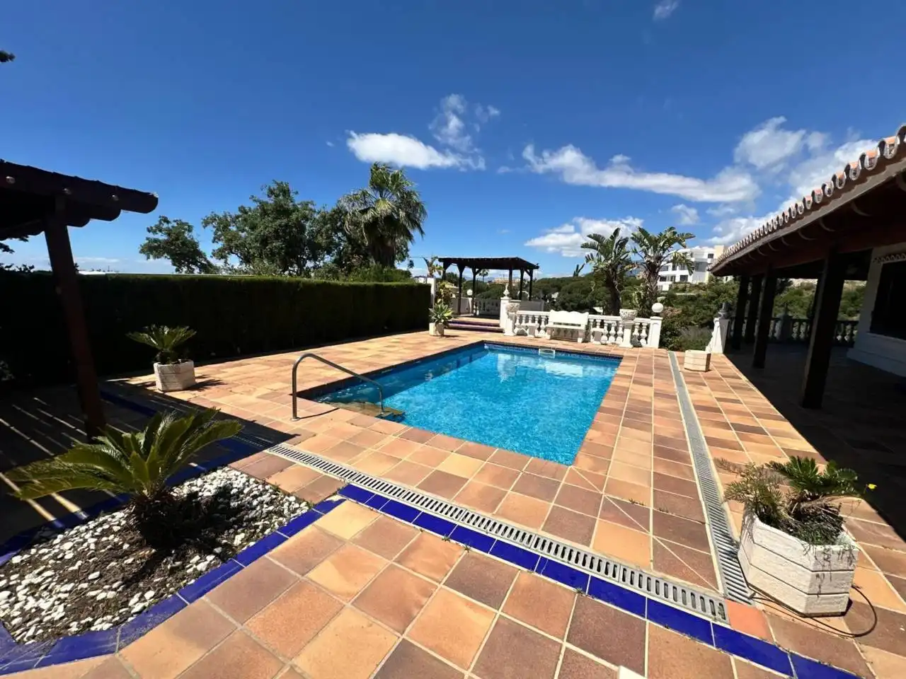 Piscina de Casa o xalet de lloguer en Marbella amb Jardí privat, Terrassa i Piscina