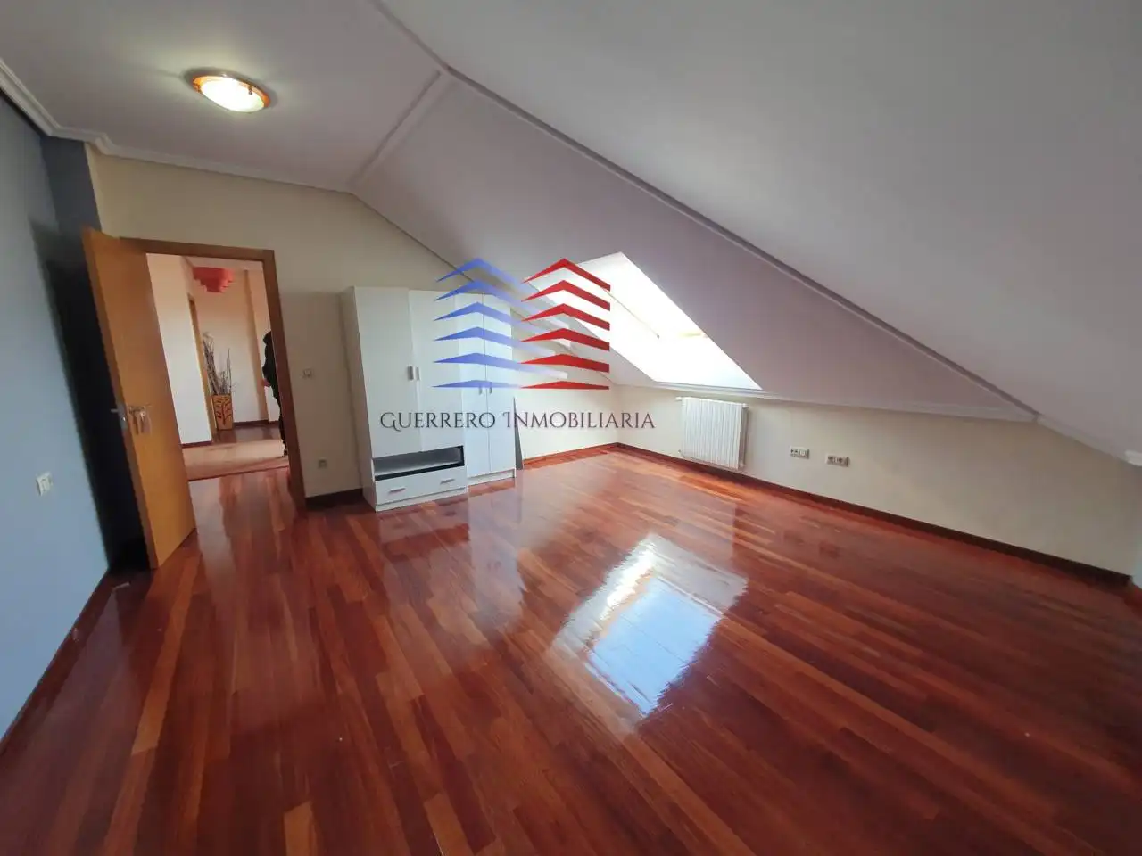 Wohnung zur Miete in Ourense Capital  mit Heizung, Parkett und Terrasse