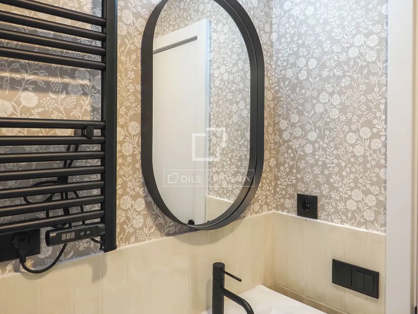 Badezimmer von Wohnung zum Verkauf in Madrid mit Klimaanlage, Möbliert und Balkon