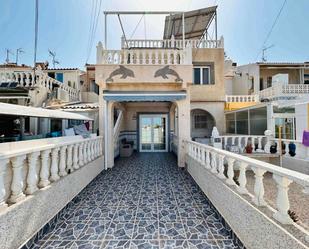 Vista exterior de Casa o xalet en venda en Torrevieja amb Aire condicionat, Calefacció i Terrassa