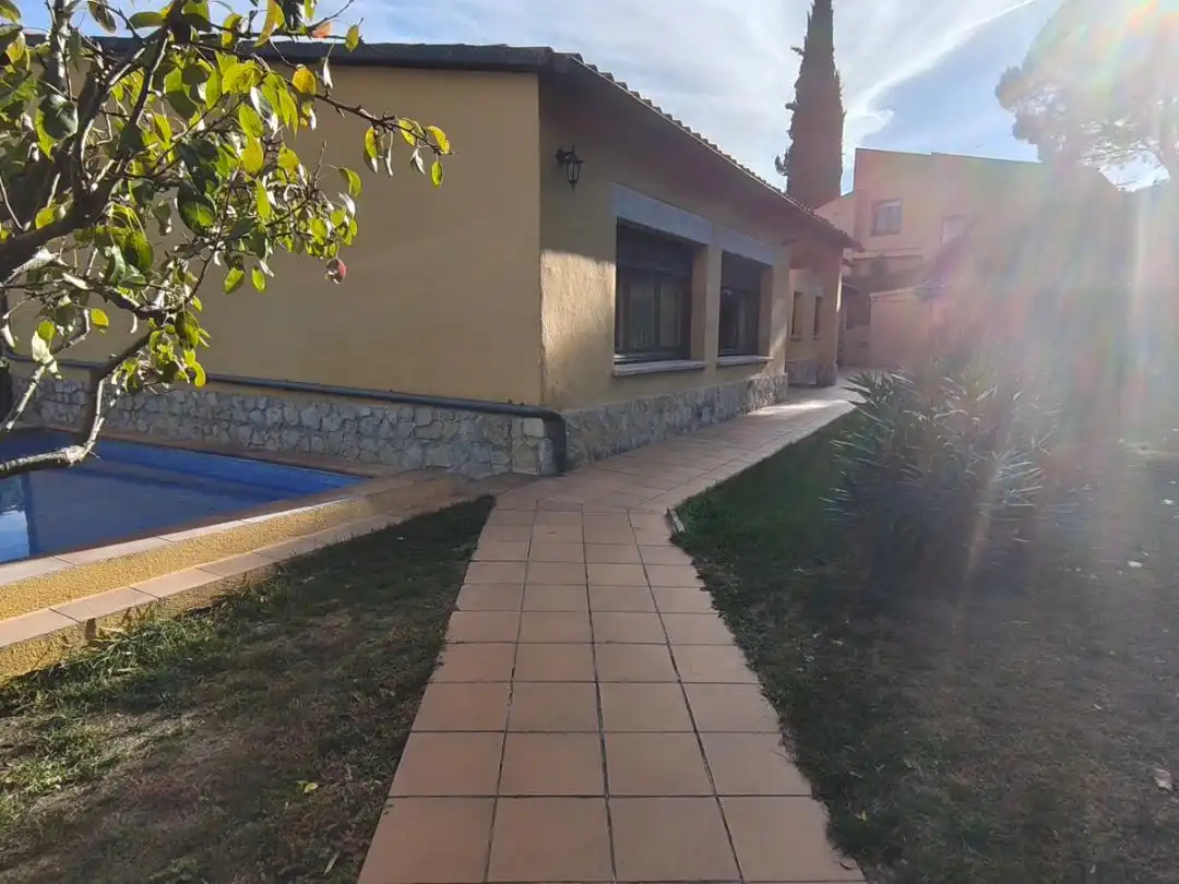 Villa con piscina in vendita a Carrer d'Ancosa 3, imagen 3