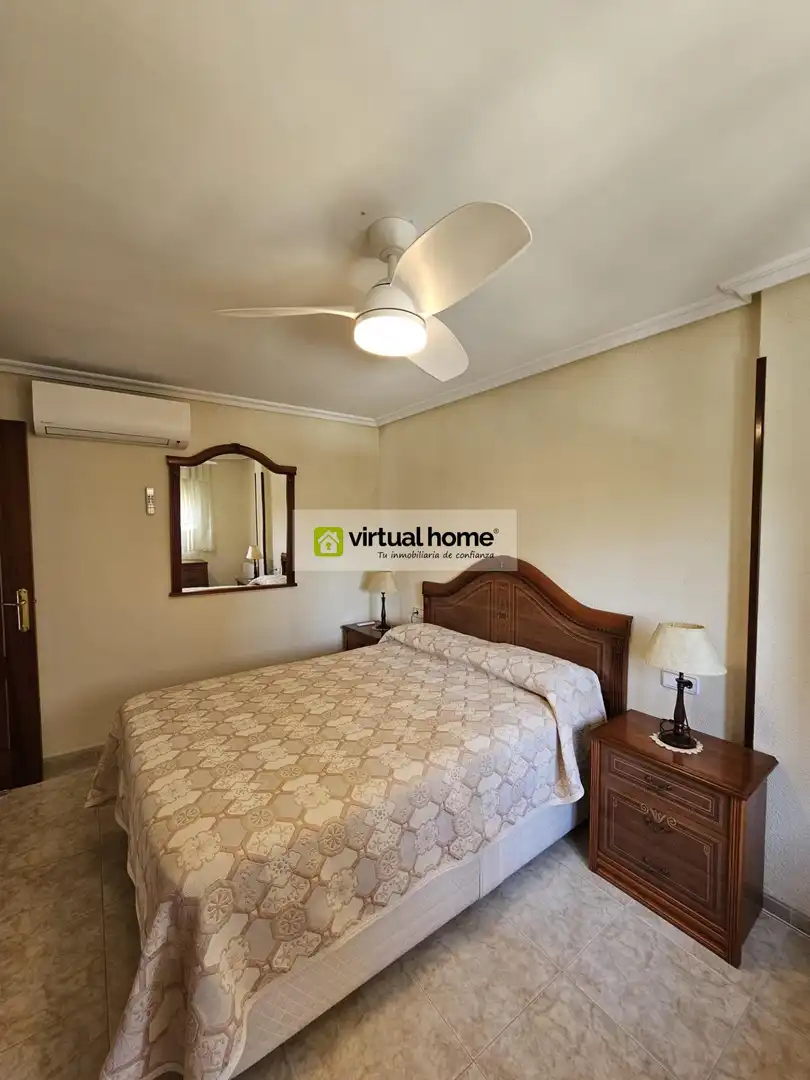 Bedroom of Flat for sale in Benidorm  with Air Conditioner, Terrace and Furnished