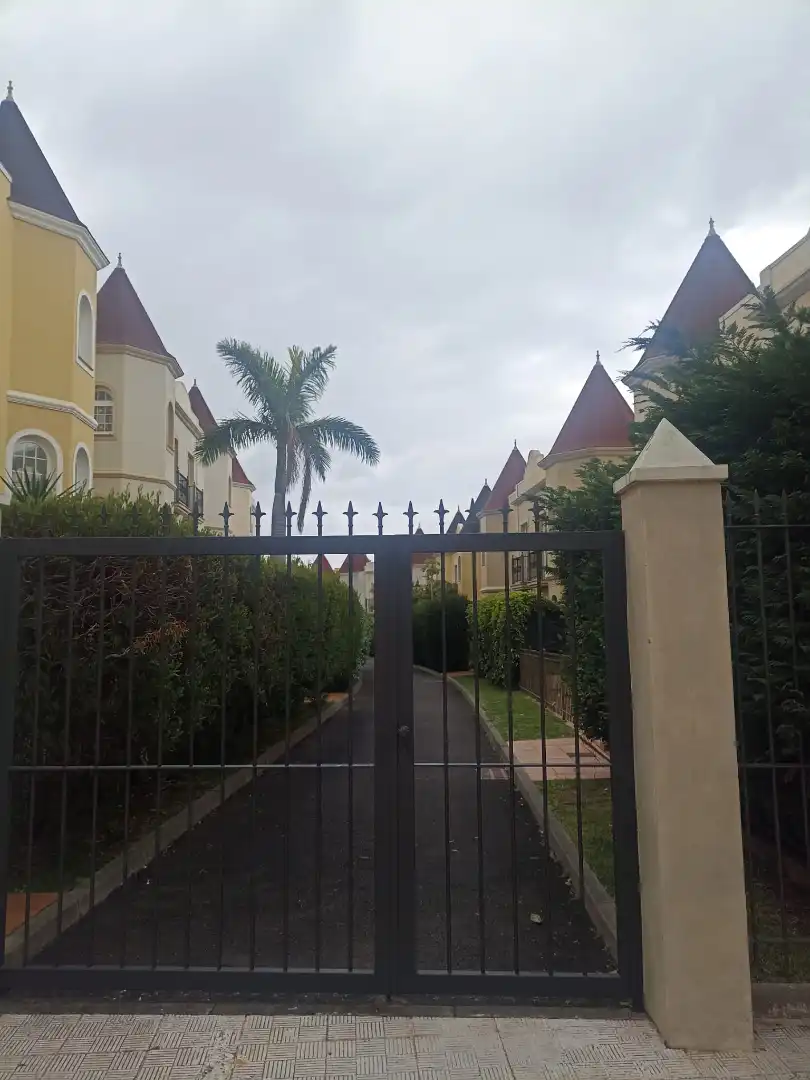 Außenansicht von Maisonette zum Verkauf in Santa Úrsula mit Privatgarten, Möbliert und Ofen
