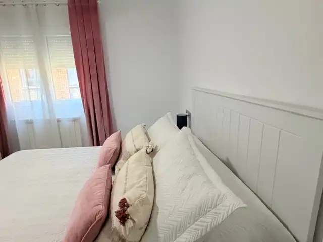 Schlafzimmer von Wohnung zur Miete in Puertollano mit Klimaanlage, Heizung und Möbliert