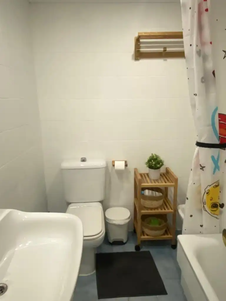 Appartement compact avec terrasse à louer à Carrer Ciutats Unides 2, imagen 7