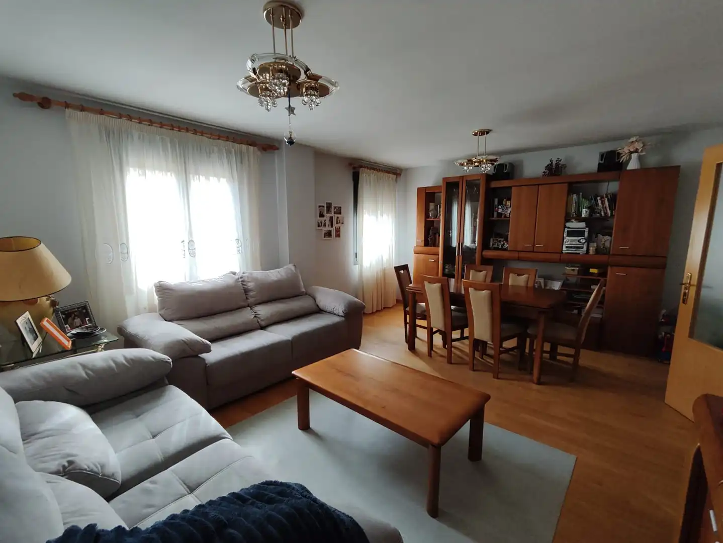 Sala de estar de Piso en venta en Peñafiel con Calefacción, Parquet y Terraza