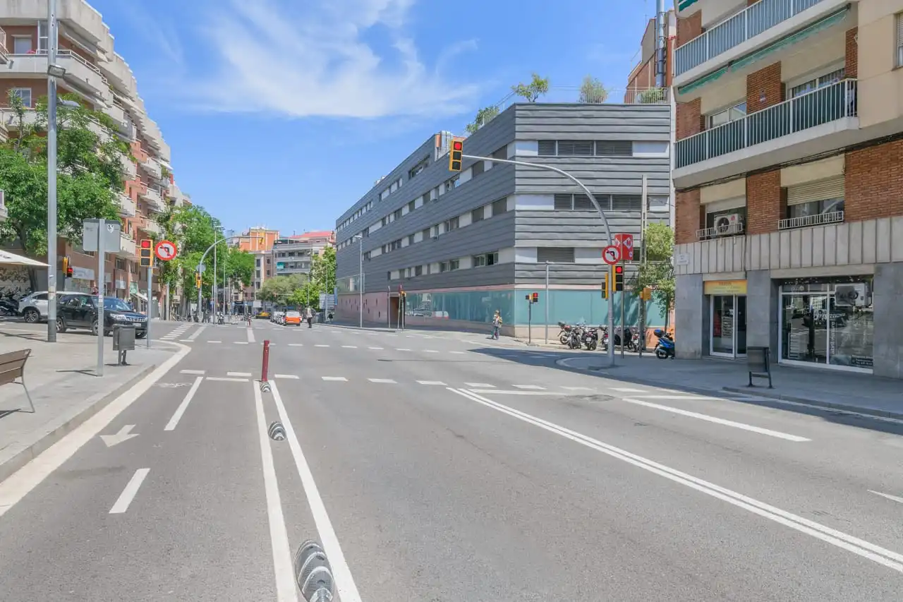 Vista exterior de Ático en venta en Barcelona con Parquet, Terraza y Trastero