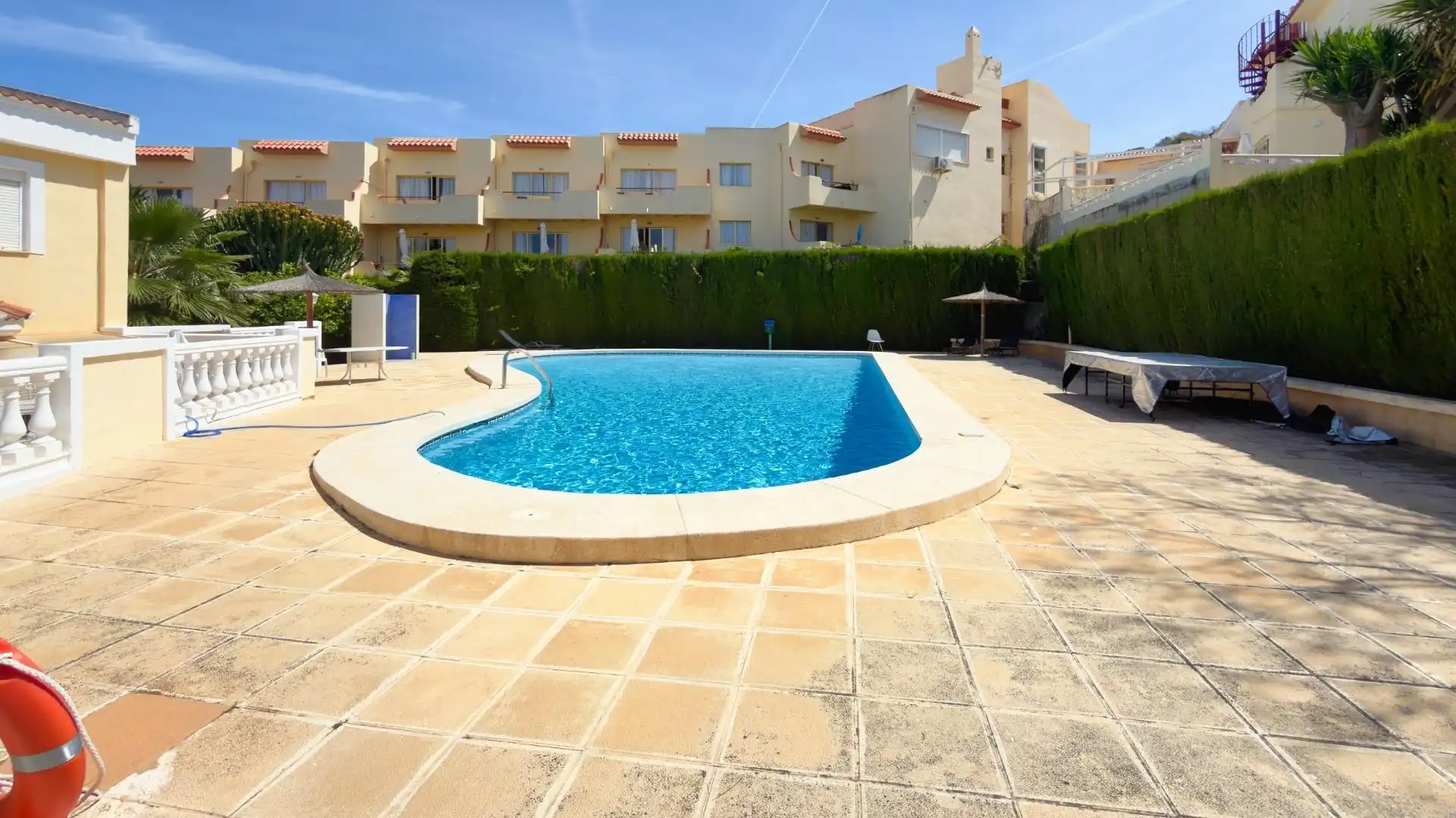 Swimming pool of Detached homes for sale in L'Alfàs del Pi  with Air Conditioner, Private garden and Terrace