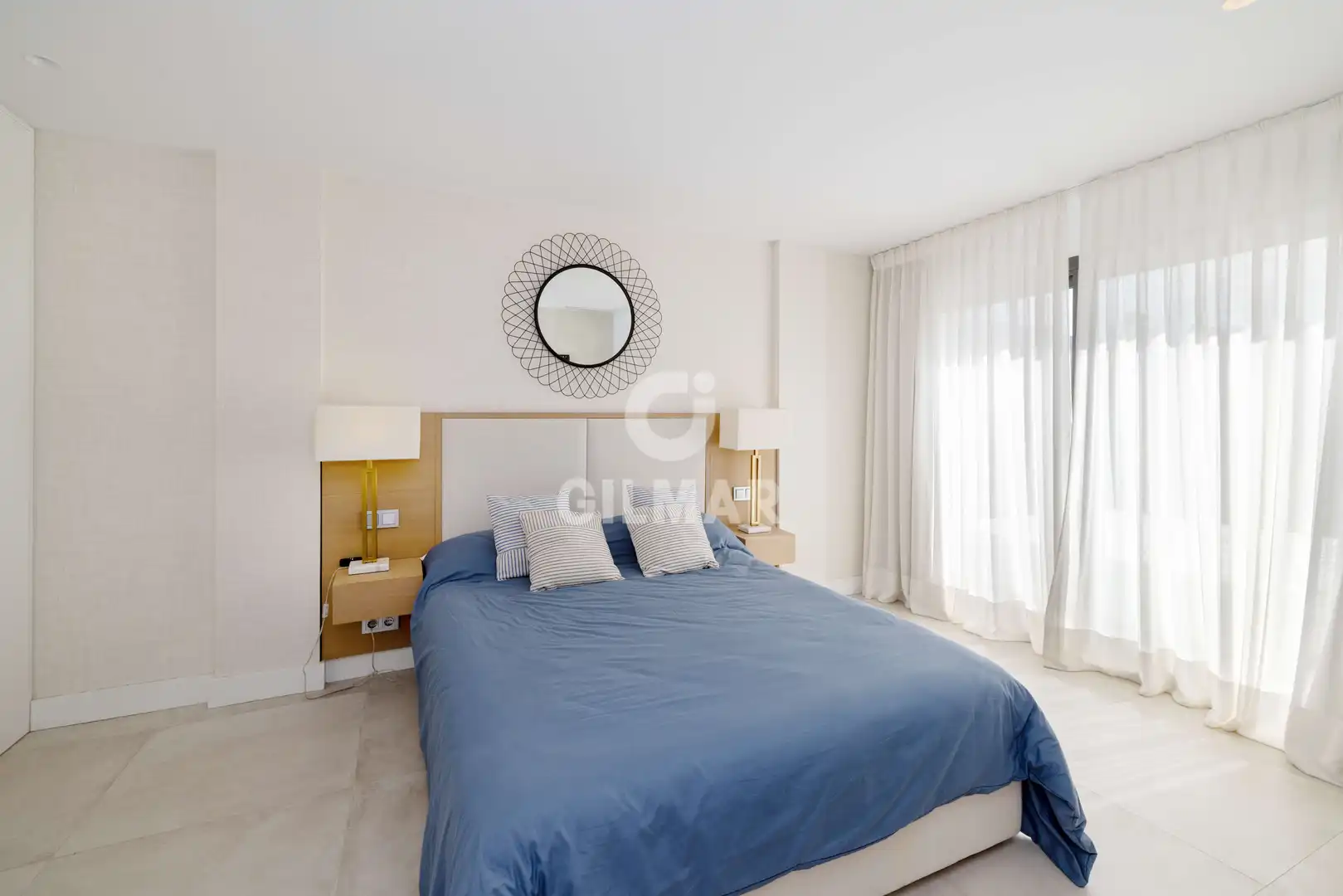 Dormitori de Casa o xalet en venda en Marbella amb Calefacció, Jardí privat i Piscina