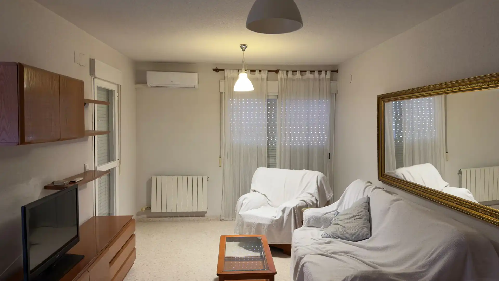 Wohnzimmer von Wohnung zur Miete in Granada mit Heizung, Privatgarten und Möbliert